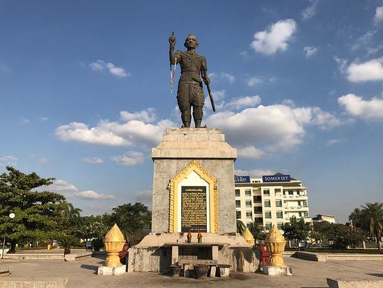 Chao Fa Ngum-standbeeld