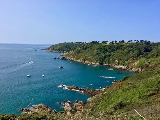 Moulin Huet Bay