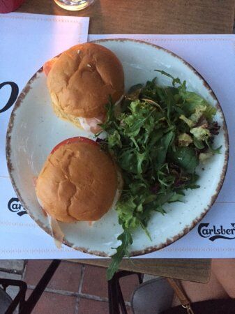 Veniero Kefalari Bar Restaurant