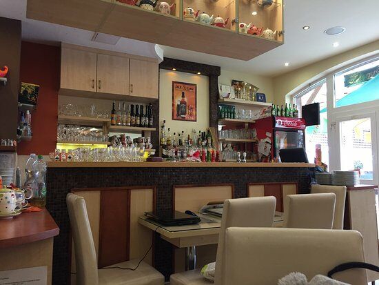 Sétány Café and Crêperie