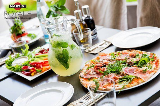 Martini Royale