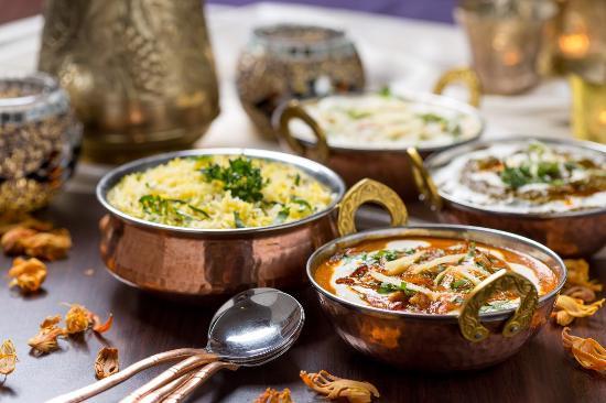 Naans & Curries