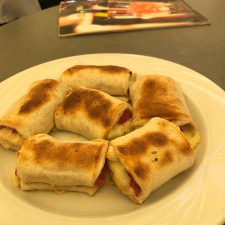 Meg Mo - Cafe Bistro