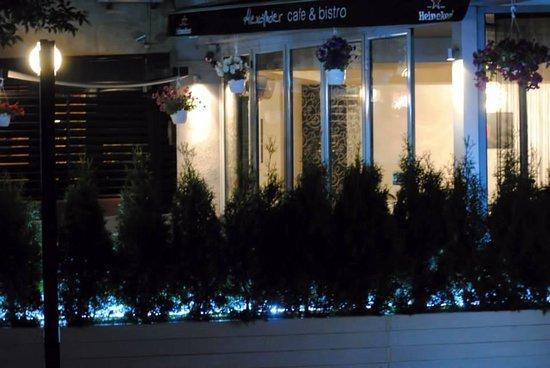 Alexander Restaurant & Bar