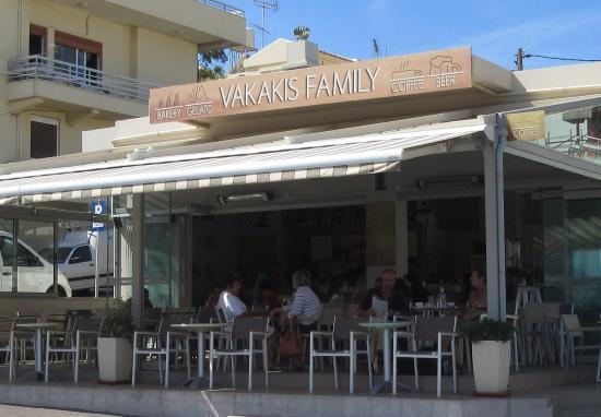 Vakakis Family
