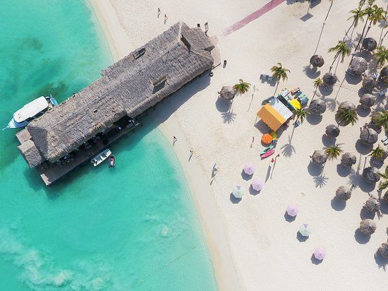 Bugaloe Beach Bar & Grill