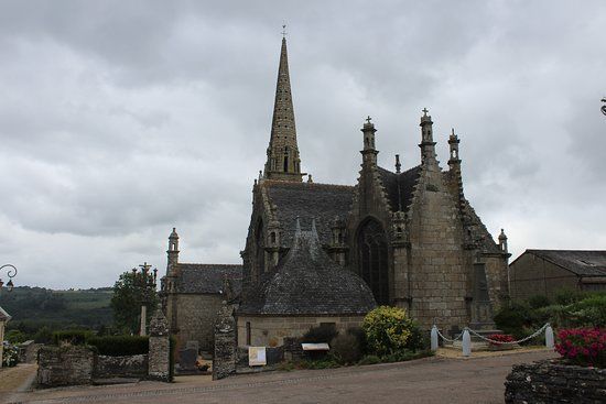 Locmelar Parish close