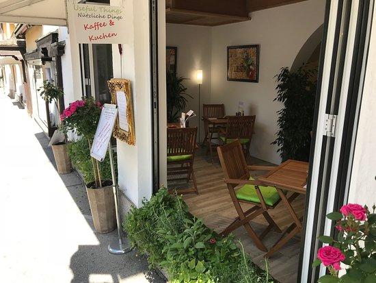 Useful Things Tagesbar & Feinkost