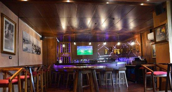 Variety Restaurant and V lounge Kasanchis Branch