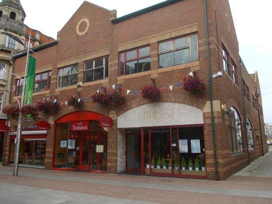 Tomassi's Restaurant & Ice-Cream Shop