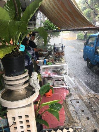 Nam Ngeaw Pa Sook Sip Song Panna Noodle