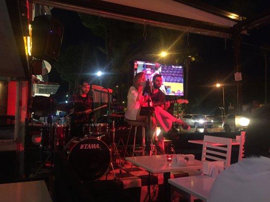 Doctor's Pub & Bistro