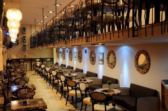 FOREST Cafe & Lounge Bar