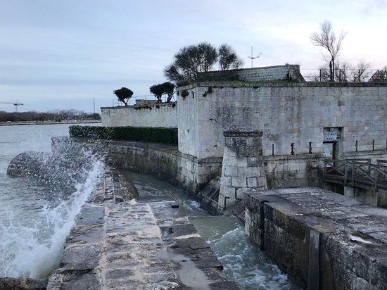 La Porte des deux Moulins