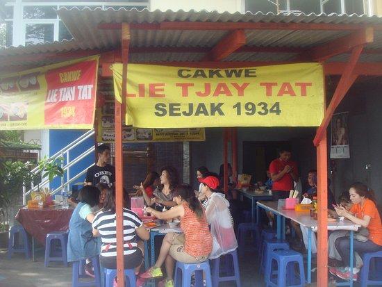 Cakwe Lie Tjay Tat