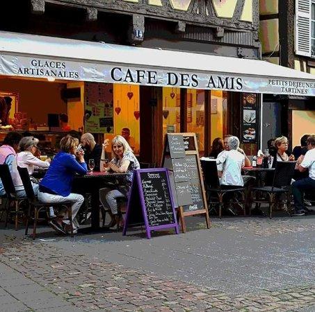 Le Cafe des Amis