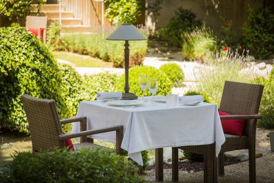 Hostellerie Cèdre Beaune