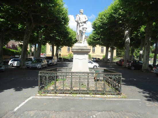 Statue d'Etienne de la Boetie