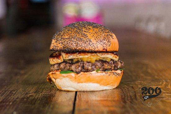 200 Gramos Burger & Beverage