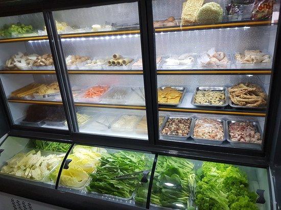 Thai Tanic Live Seafood Hotpot