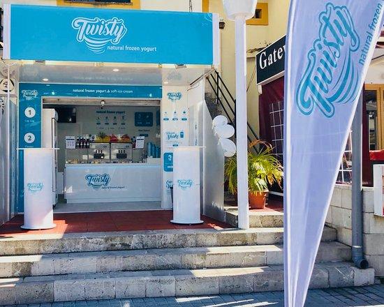 Twisty Frozen Yogurt