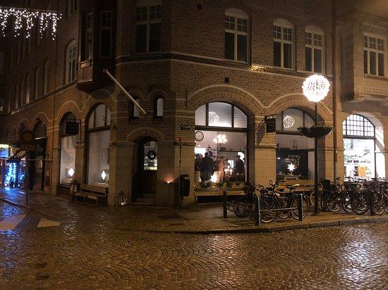 Det lilla cafeet pa hornet