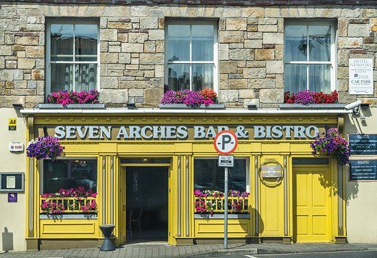 Seven Arches Bar & Bistro
