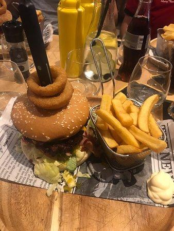 Beer & Burgers Factory