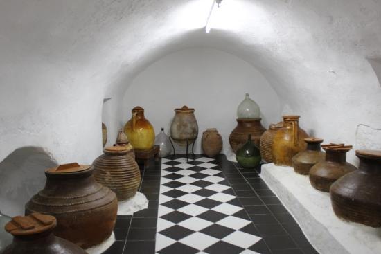 Archaeological & Folklore Museum