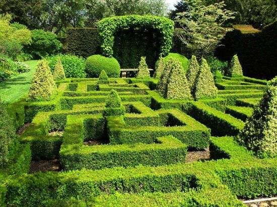 Bourton House Garden