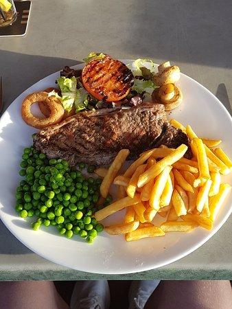 Walshies Sports Bar & Grill