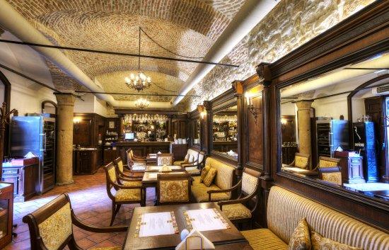 Hadji Nikoli Inn Restaurant