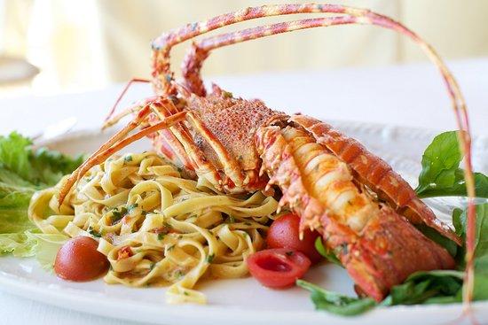 Aragosta Hotel & Restaurant