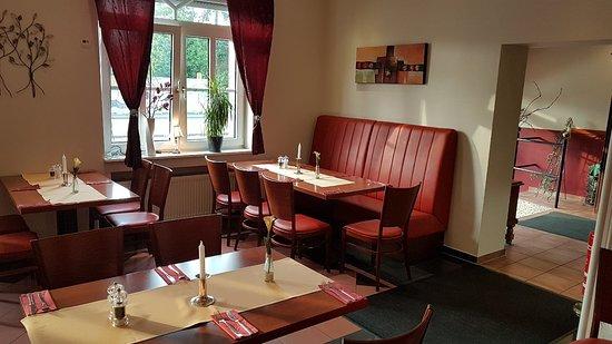 Mediterranos Restaurant