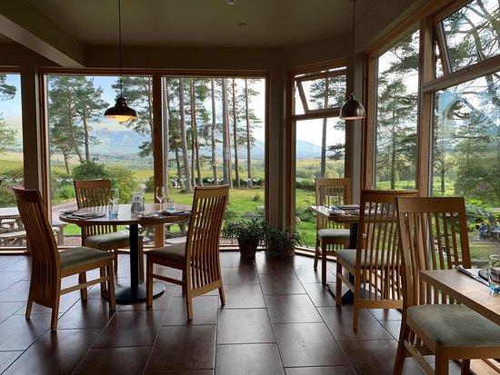 Restaurant At Old Pines Hotel