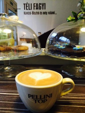 Téli Fagyi Cafe and Bistro