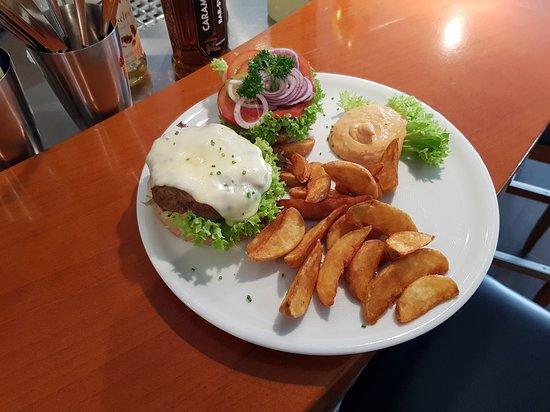 Rossini Bar Cafe Restaurant