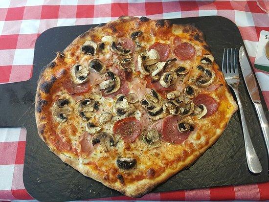 La Cucina Trattoria Italiana