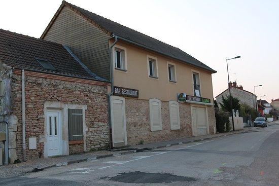 Le Lubar Restaurant Bar