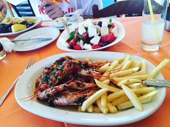 Drosia Taverna & Grill Room