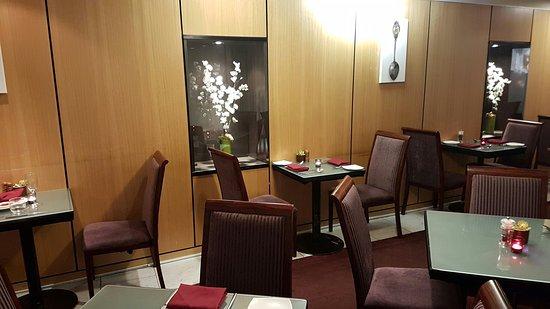 Quad Kitchen and Bar