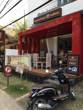 Gloria Jeans Coffees Echo Beach