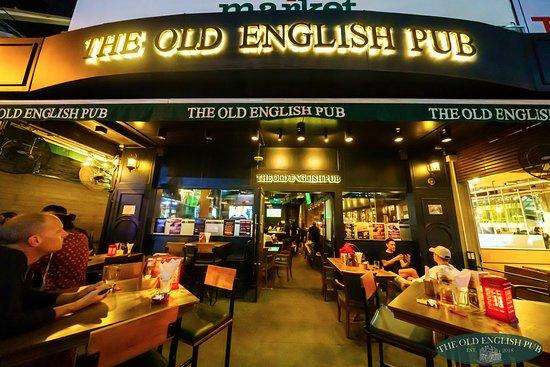 The Old English Pub