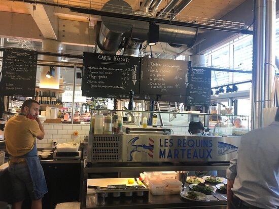 Les Requins Marteaux