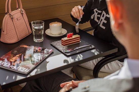 Buonissimo Restaurant & Cafe