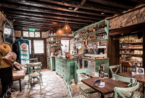 Idees Art Cafe & Shop