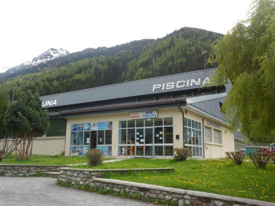 Gemeentelijk Zwembad van Ponte Di Legno