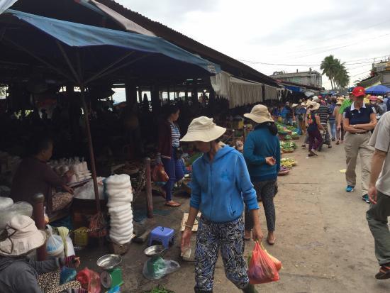 Kledingmarkt van Hoi An