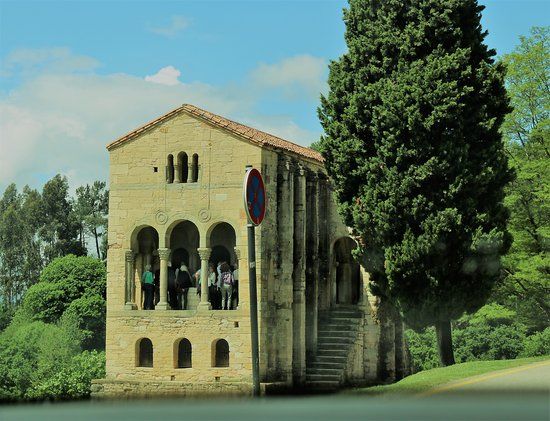 Santa María del Naranco