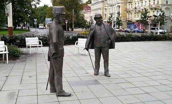 Sochy Franze Josefa I a Edwarda VII